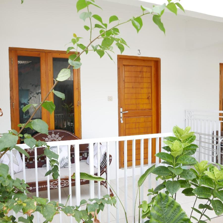 Ferienwohnung Rumah Side Gili Trawangan Exterior foto