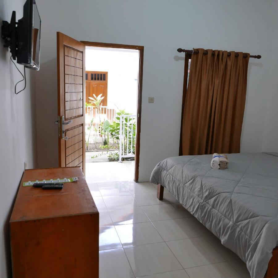 Ferienwohnung Rumah Side Gili Trawangan Exterior foto