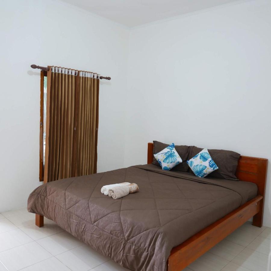 Ferienwohnung Rumah Side Gili Trawangan Exterior foto