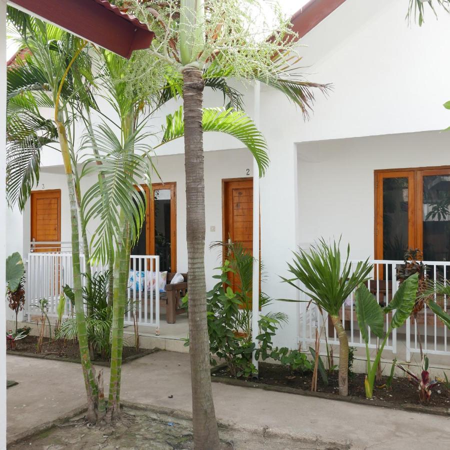 Ferienwohnung Rumah Side Gili Trawangan Exterior foto
