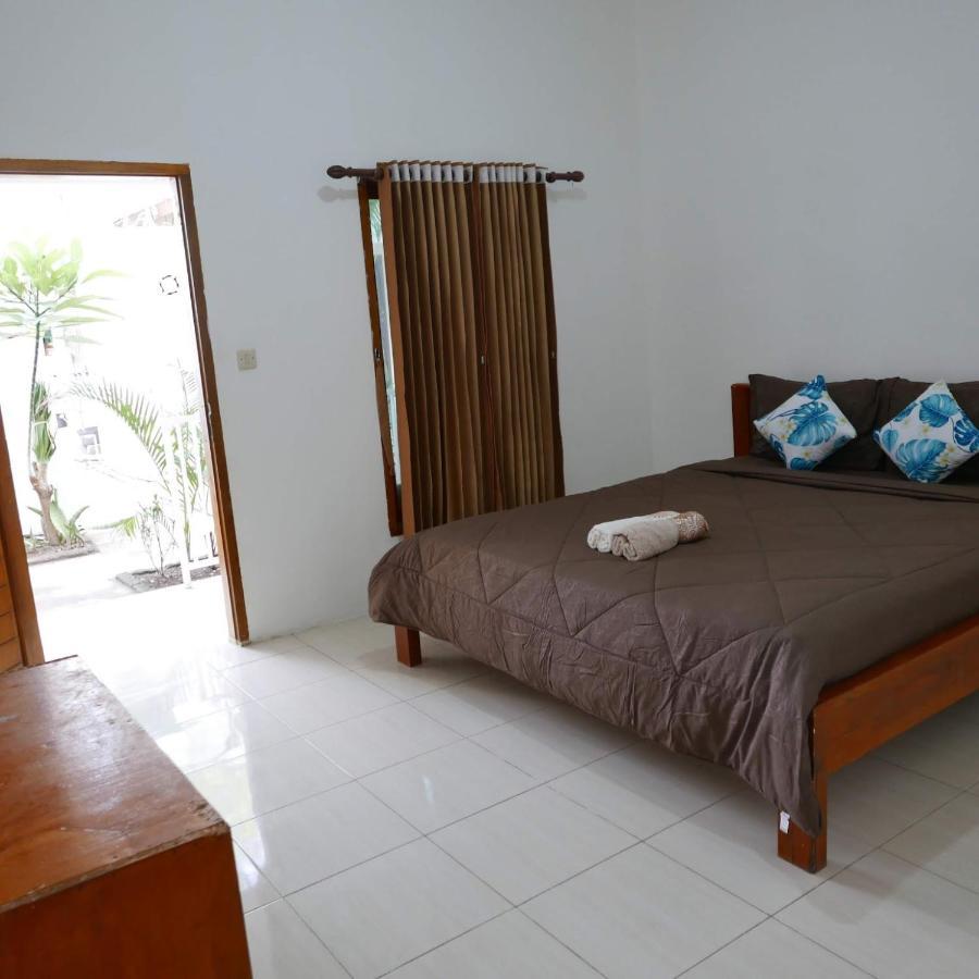 Ferienwohnung Rumah Side Gili Trawangan Exterior foto